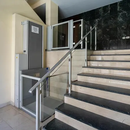 & Kids - Free Parking - Sea Views Apartment