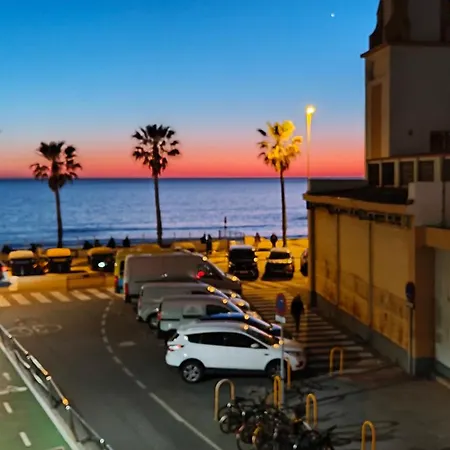 Apartment & Kids - Free Parking - Sea Views
