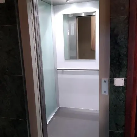 & Kids - Free Parking - Sea Views 카디스